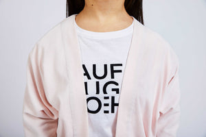 detailed view of rose pink jackets collar