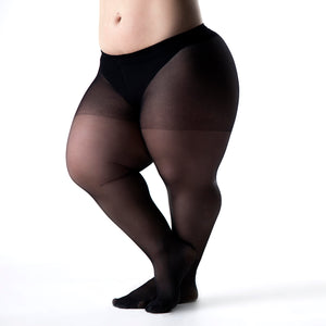 woman with dwarfism wearing black tights